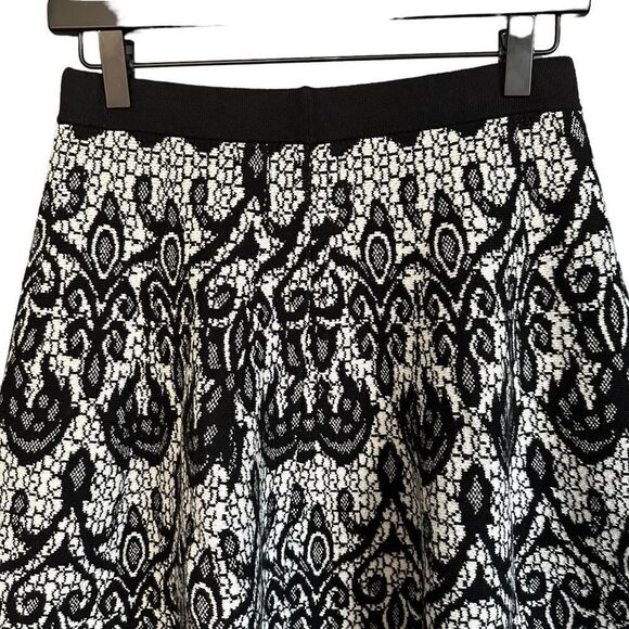 Cynthia Rowley Jacquard Print Knit Skirt - Picture 7 of 10